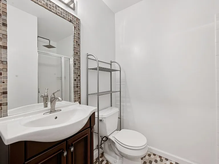 2416 19th St NW #31 — Photo 21