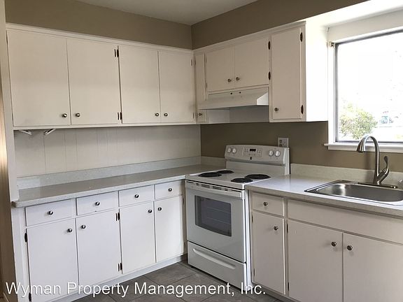 4th image of 2230 Louisa St
