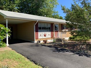 22 Georgian Blvd, Jackson, NJ 08527