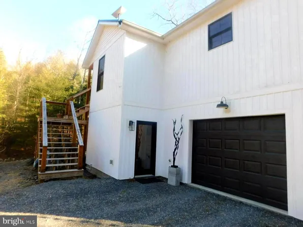 354 Brooke Trout Dr, Wardensville, WV 26851