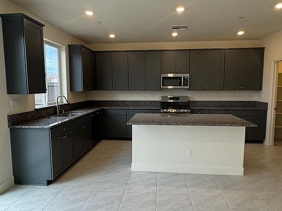 3rd image of 6751 New Moon Ct