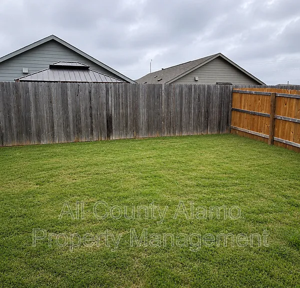 9258 Honey Mesquite — Photo 31