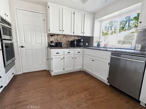 5th image of 855 Avenida Bernardo