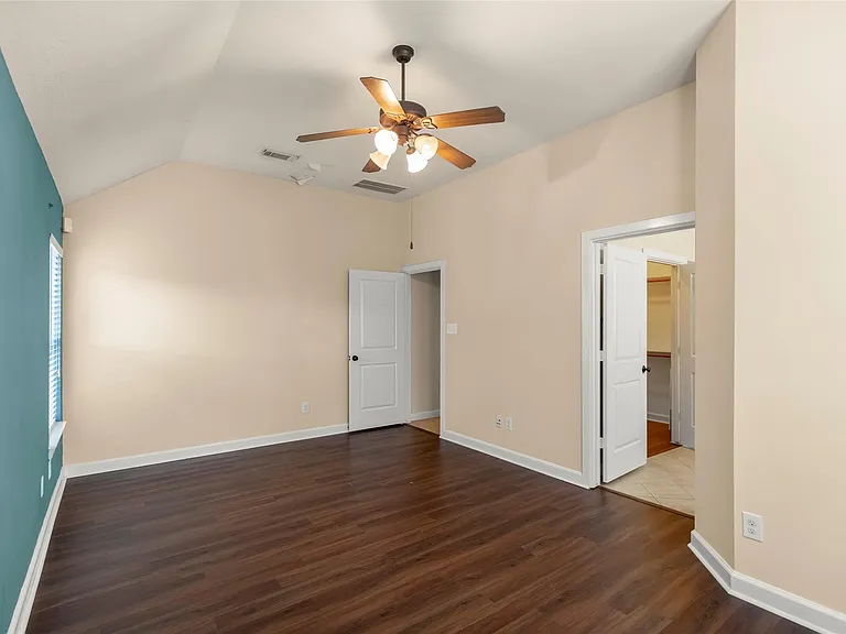 19511 Dunlay Springs Dr — Photo 21