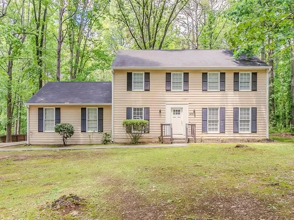 205 N Fayette Dr, Fayetteville, GA 30214