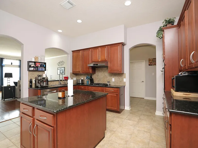 8410 Brighton Lake Ln — Photo 17