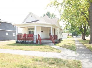 621 Wabash Ave, Mattoon, IL 61938