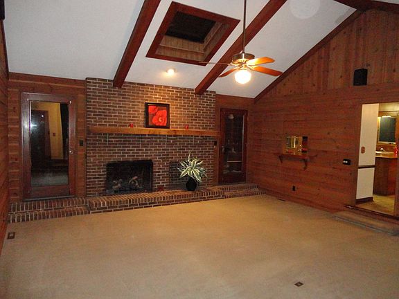 great room w skylight