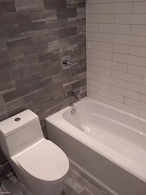 Rented by Aron Fried, LREB | media 4