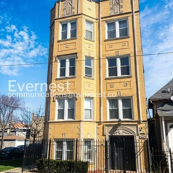 3434 W McLean Ave — Photo 6
