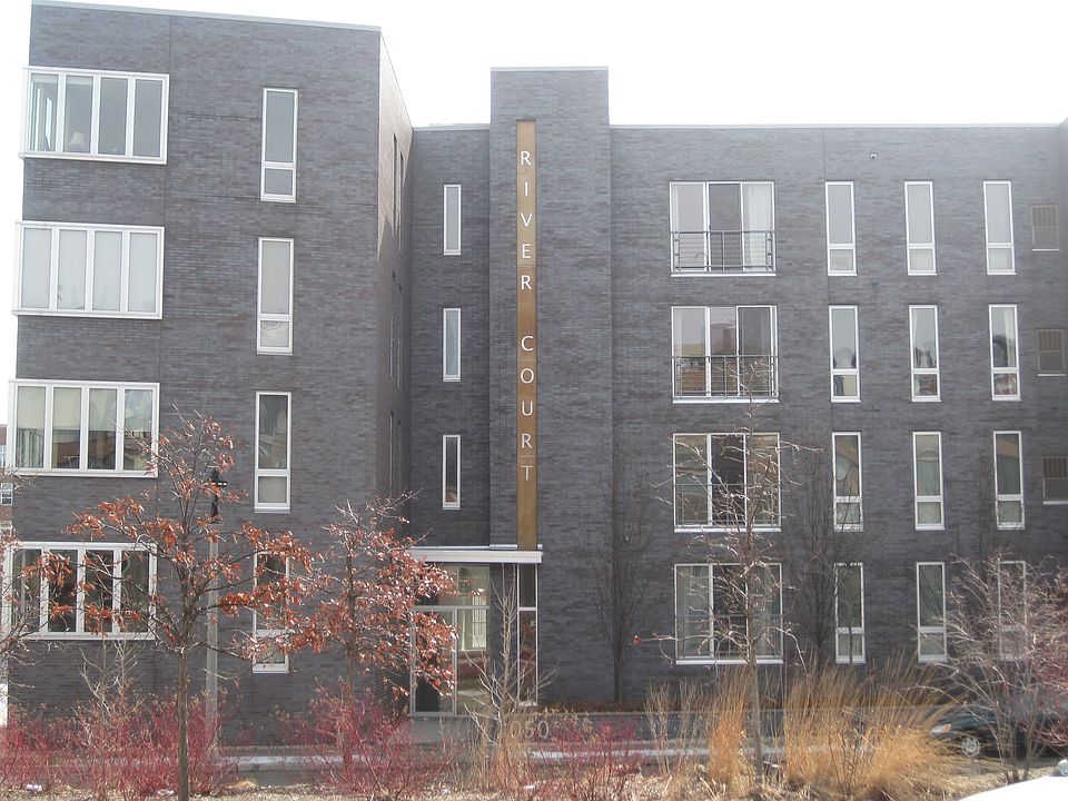 Exterior- River Court