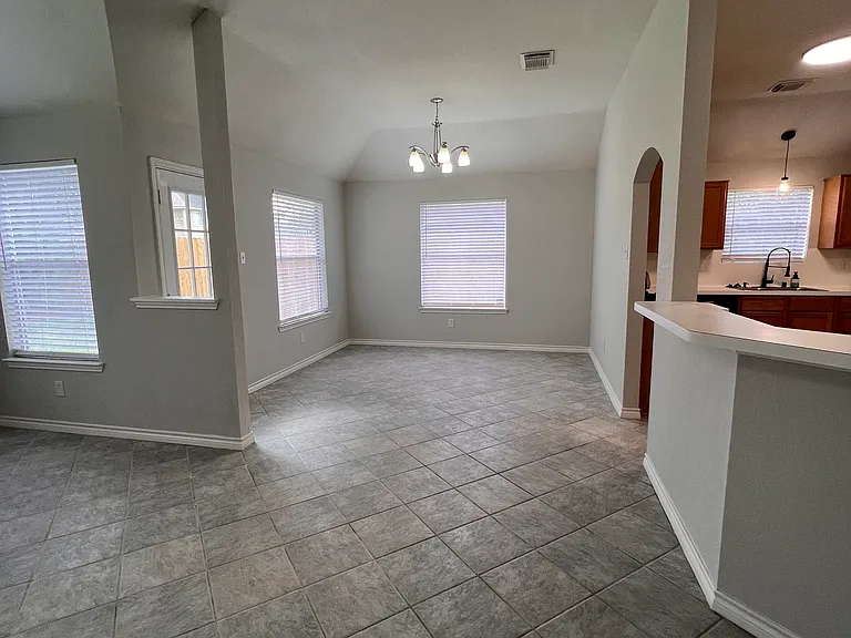 5818 Toddington Rd — Photo 14