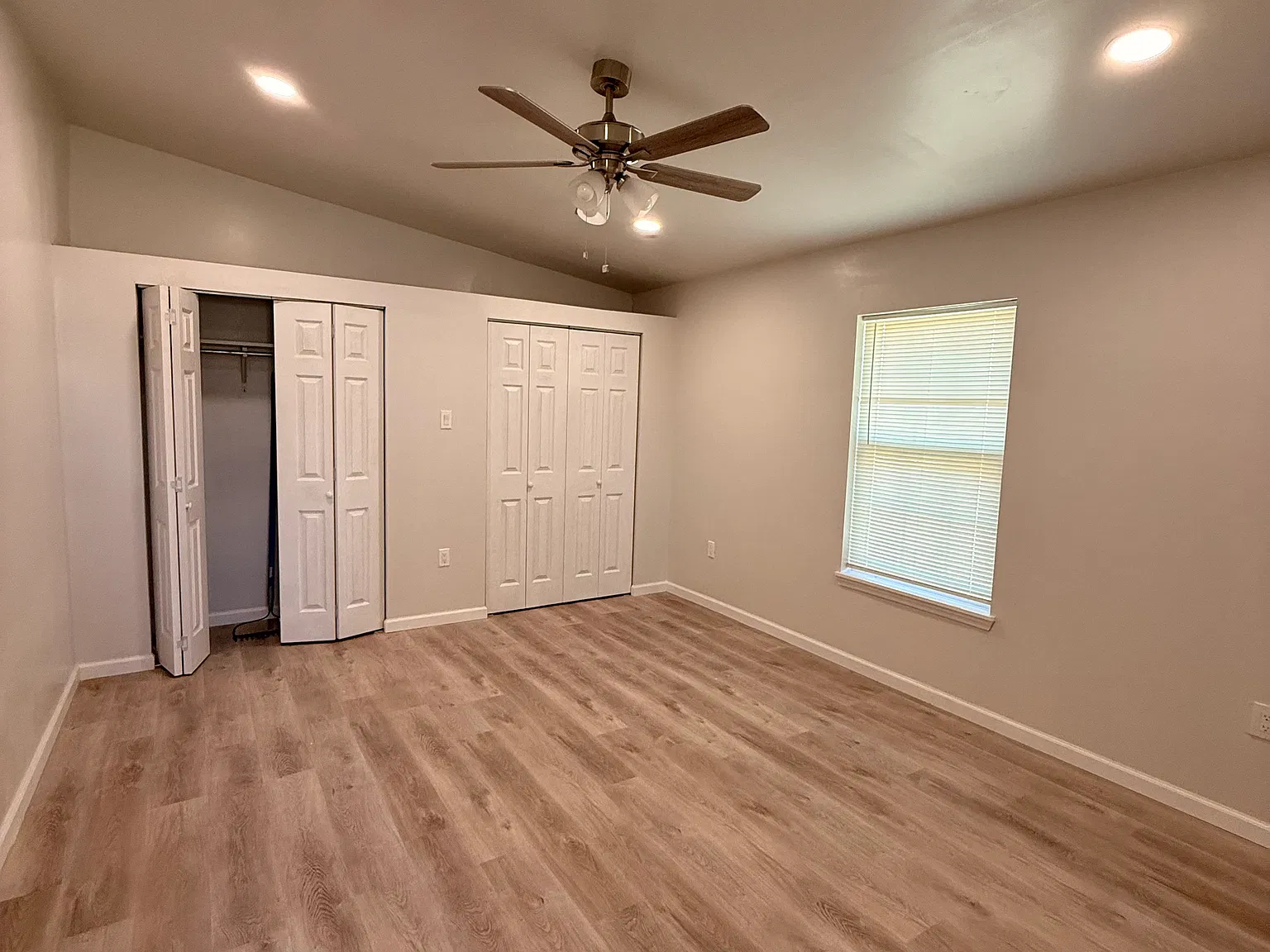 3 bed, 1300 sqft, $1,700 — Photo 3