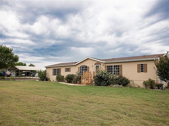 3rd image of 3089 Fall Brook Dr