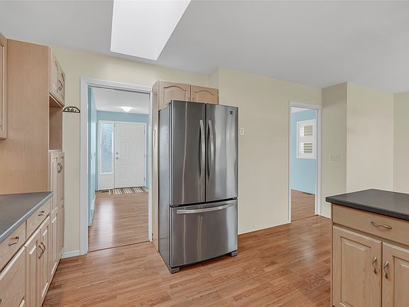 3rd image of 3400 Wilson St #199