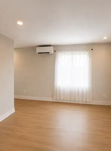 2 bed, 1.0 bath, 700 sqft, $1,995 — Photo 4