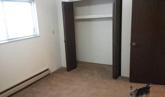 5th image of 2715 W Willow St