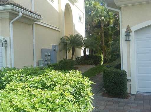 1st image of 12679 SE Old Cypress Dr