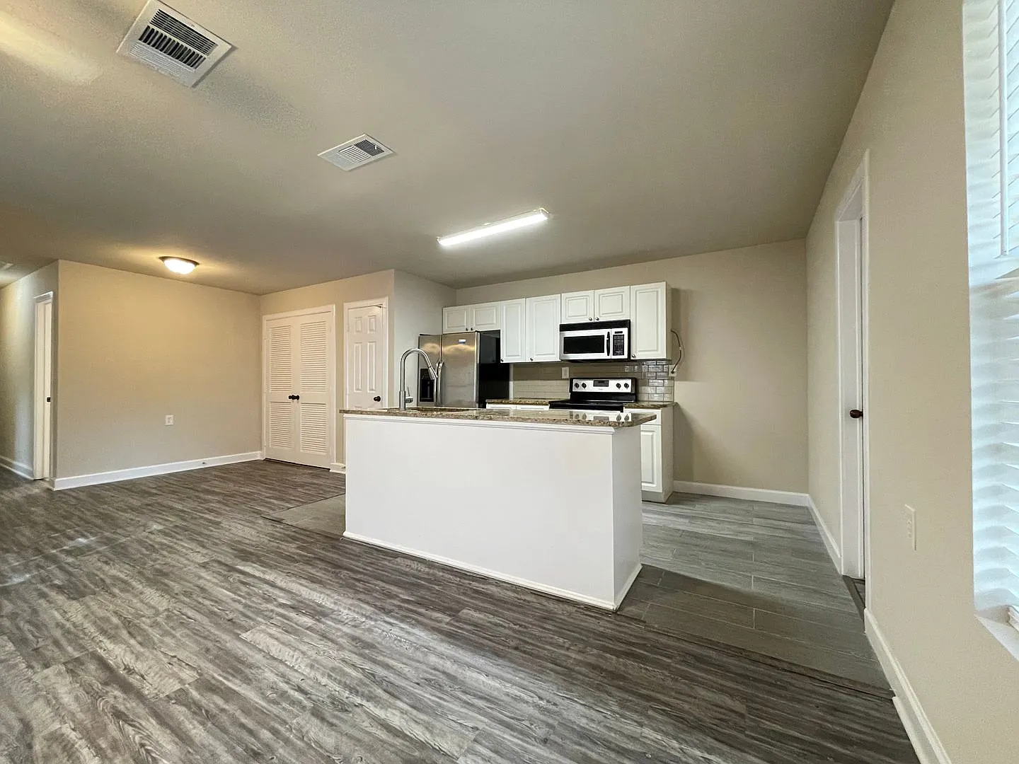 Duplex by the Lake — Photo 3