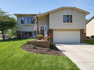 5201 Xenia Ave N, Crystal, MN 55429