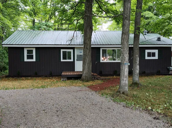 17985 Hackett Lake Hwy, Onaway, MI 49765