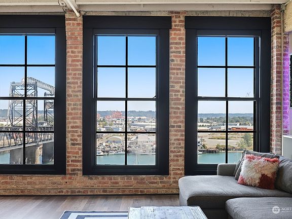 2nd image of 1120 Cliff Avenue #406