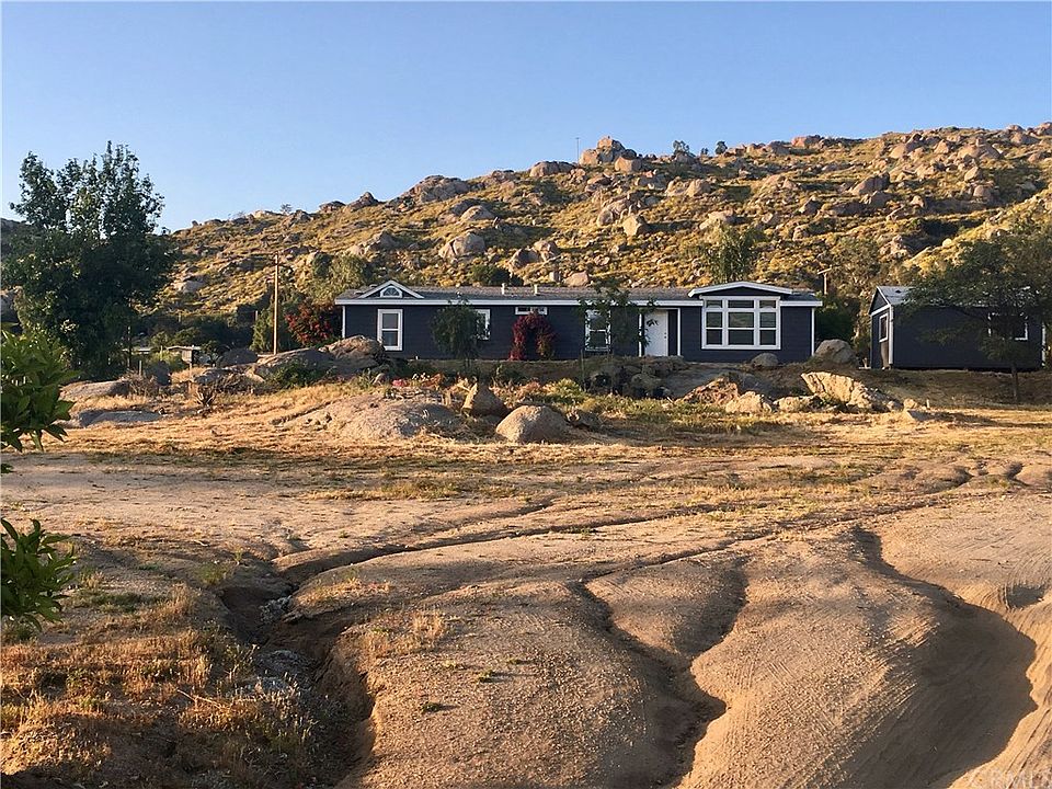 2nd image of 25544 Echo Valley Rd