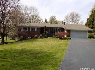 37 Hinkleyville Rd, Spencerport, NY 14559