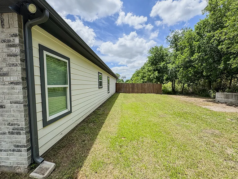 3105 Spencer St — Photo 15