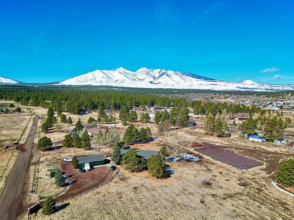 beautiful mountains with hiking trails and biking trails near by