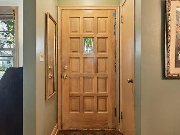 4th image of 4917 Drew Ave S