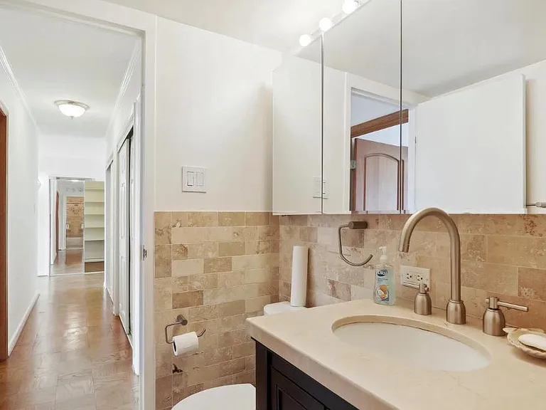 10500 Rockville Pike #1120 — Photo 12