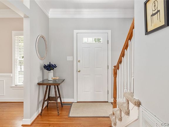 4th image of 12107 Prince Philip Pl