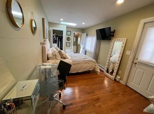 41 Grove St, Boston, MA 02114