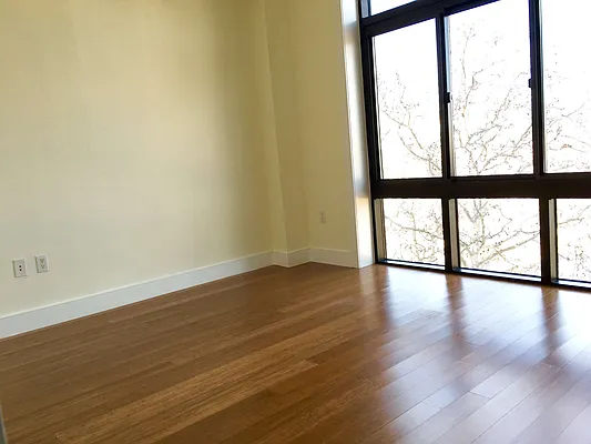 Rented by NY Space Finders Inc. | media 37