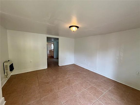 2nd image of 2302 Jena St