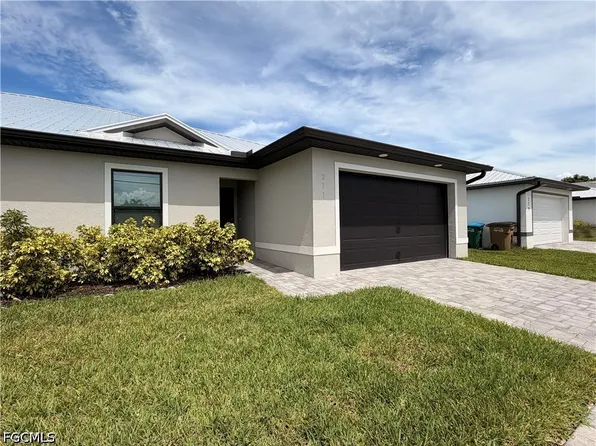 233 SW 47th Ter, Cape Coral, FL 33914
