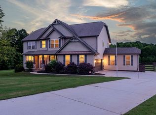 26 Fancy Ln, Travelers Rest, SC 29690