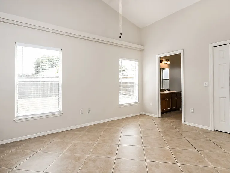 10832 Rushwood Way — Photo 11