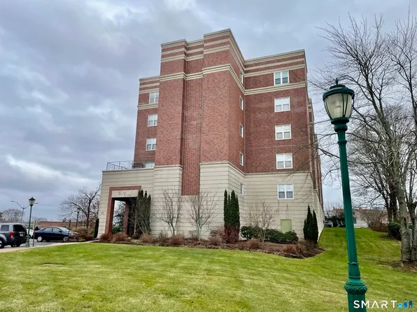49 Rose Street APT 204, Branford, CT 06405