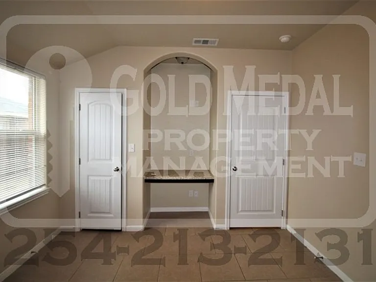 4505 Cambridge Dr — Photo 22