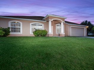 1791 Halfmoon St NW, Palm Bay, FL 32907