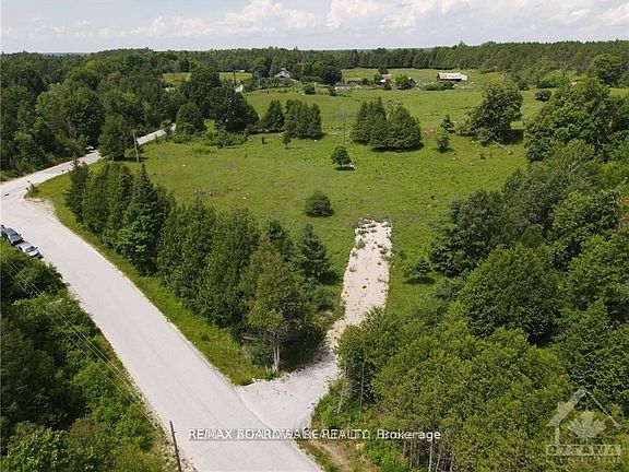 4th image of 854 Iron Mine Rd