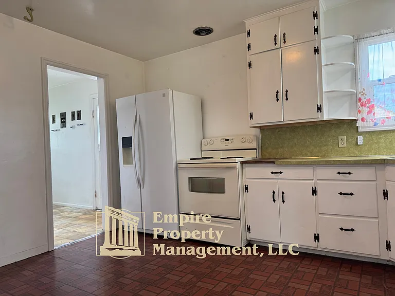 155 Birch St — Photo 13