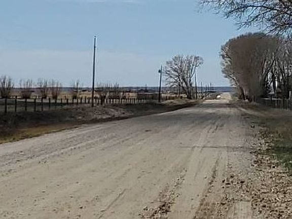 Exterior Neighborhood (street photo)