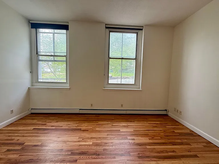 Israel Putnam Apartments — Photo 5
