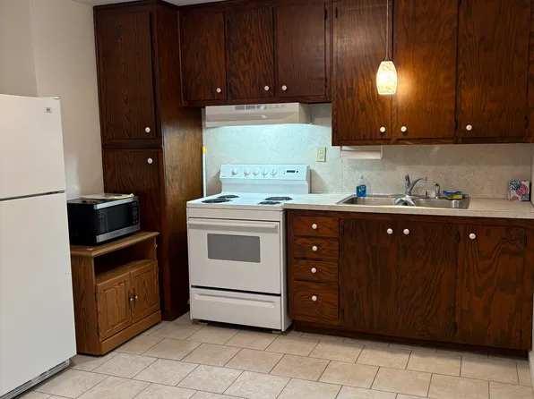 208B Crest Ln #B, Belmont, NC 28012