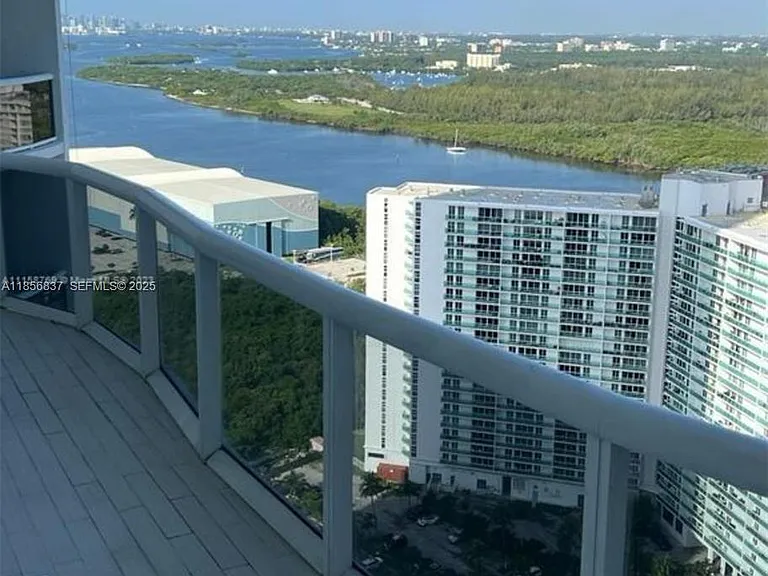 15811 Collins Ave #2805 — Photo 29