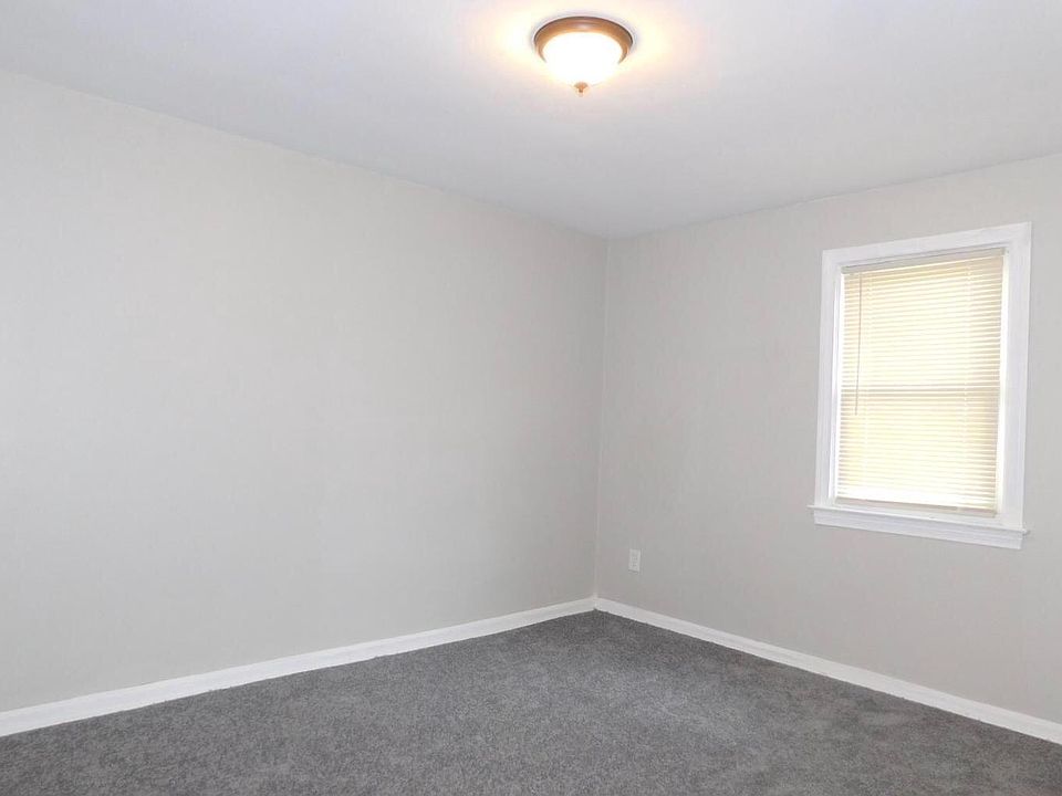 1st image of 23 S Cannon Dr