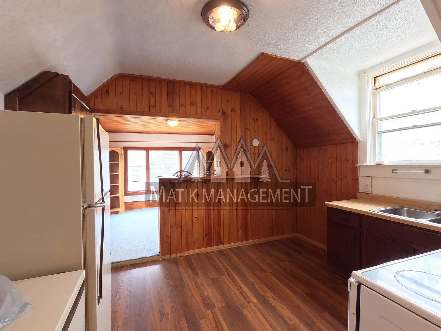 2 bed, $995 — Photo 3